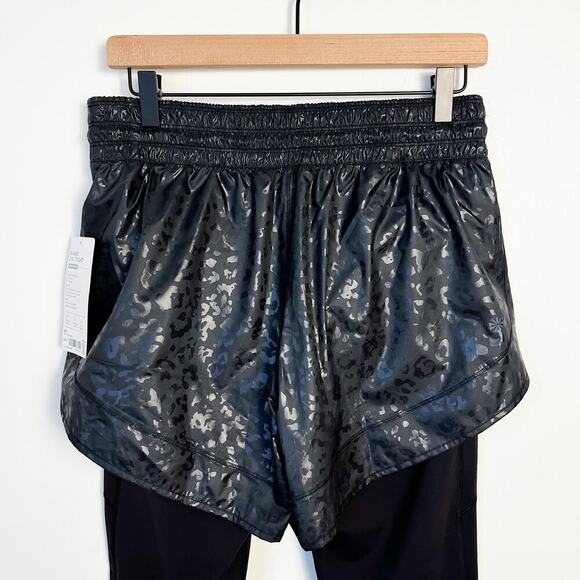 NWT Athleta Rainier 2 in 1 High Waist Tight Black Cheetah Print Small Tall - Picture 11 of 16